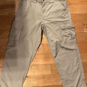 Men's Tan Cargo Pants L x30 (36-30)